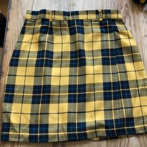 Gap Plaid Skirt in Gold, Black and Blue details